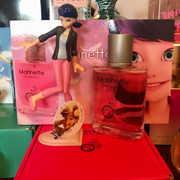 💐 4/$20 Miraculous Ladybug Marinette Dupain-Cheng Figurine 💐 - Picture 2 of 2